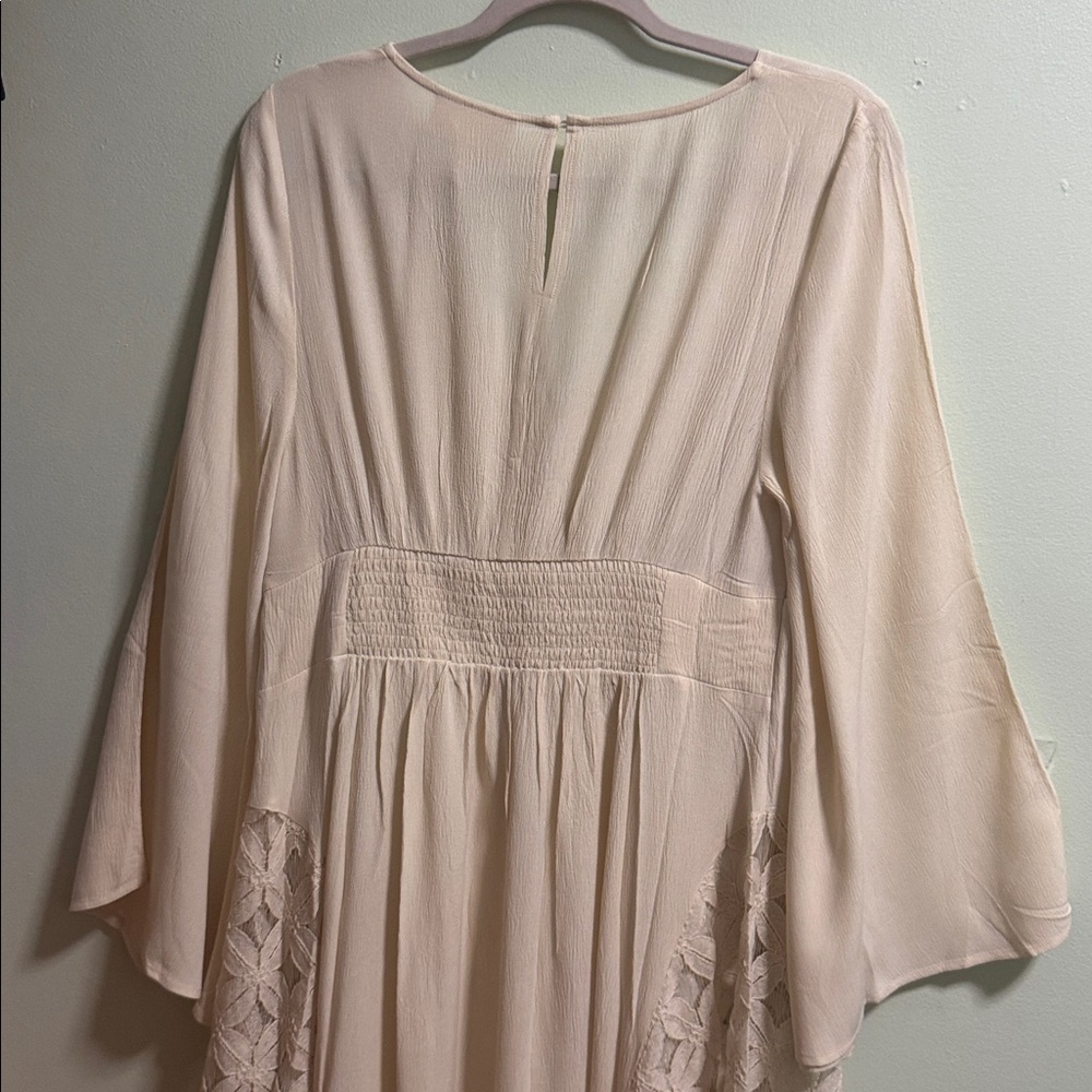MELLODAY Cream Long Sleeve Dress with Lace Detail - Picture 6 of 6
